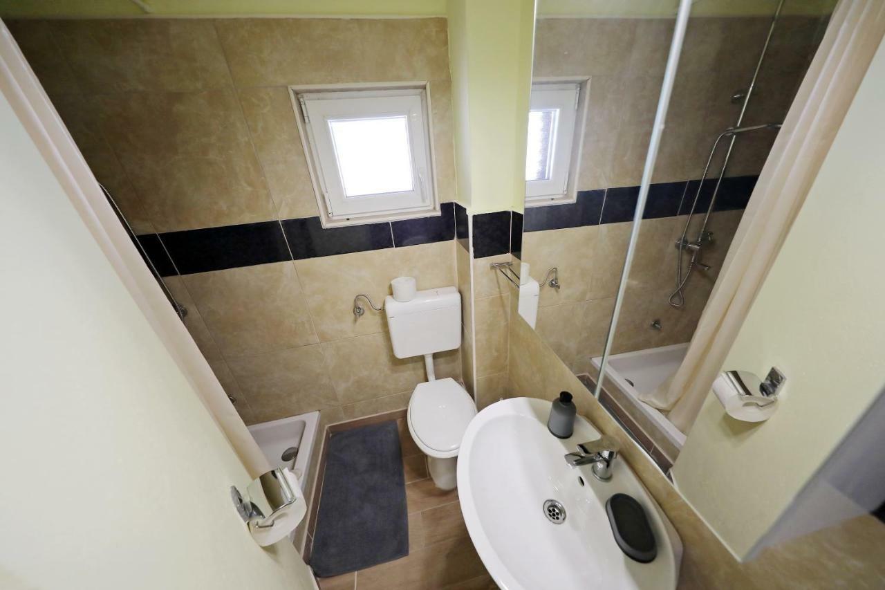 Villa Terracotta Studio 2 Starigrad Paklenica Exterior foto